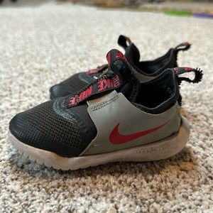 Toddler Nike Flex Runner 7c